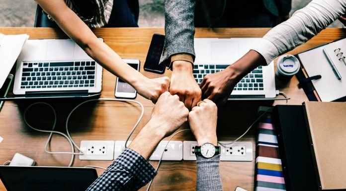 play empreendedorismo - EMPREENDEDORISMO DE SUCESSO APRENDA A LIDAR COM A GESTÃO DE PESSOAS EM SEU NEGÓCIO